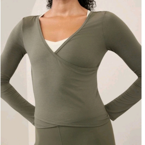 Athleta Fast Track With Ease Rib Reversible Top Women's Olive Long Sleeve Large - Picture 3 of 9